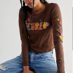 NWT- DAYDREAMER The Cure Flower Of Love Shrunken Long Sleeve Tee in Chocolate